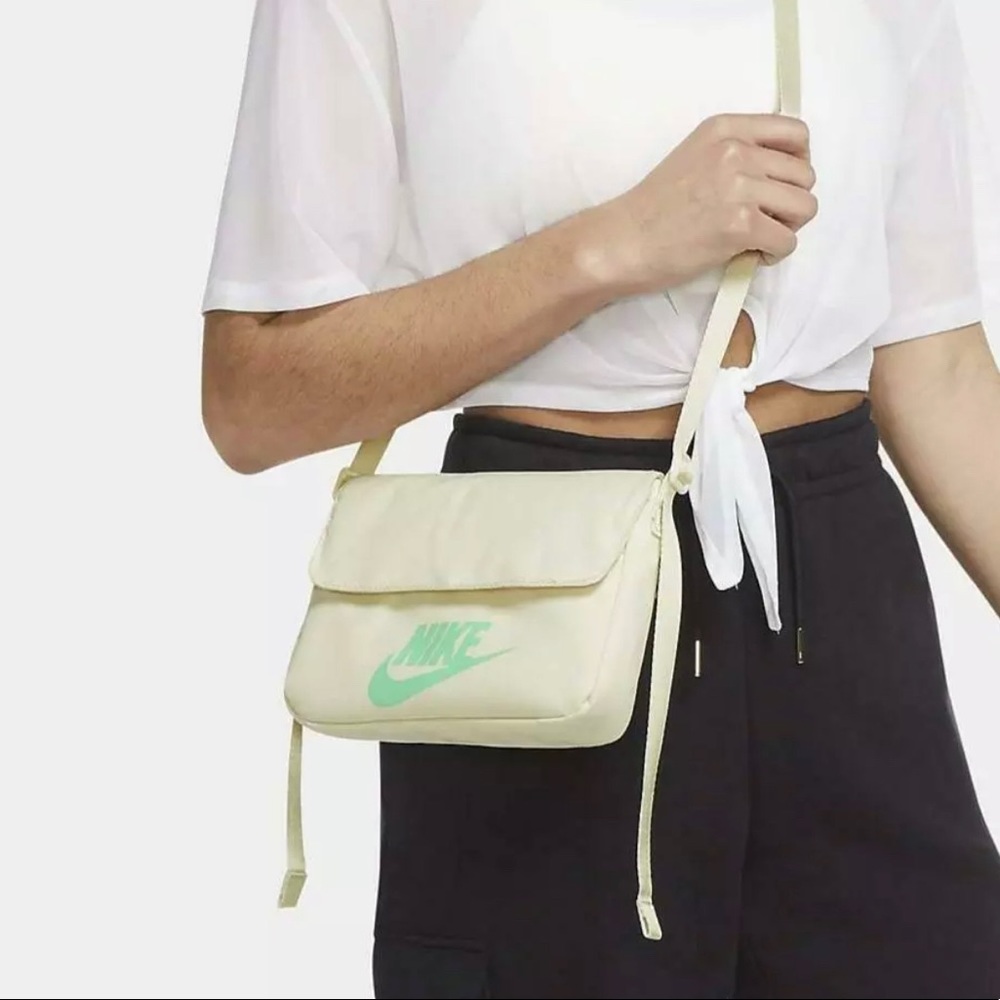Nike Sportswear Futura Revel 365 Crossbody Bag - Picture 8 of 14